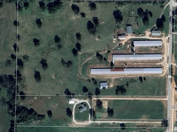 579 Ford Ln, Cave Springs, AR 72745