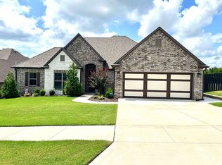 8420 Stoneshire Dr, Fort Smith, AR 72916