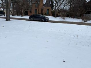 2334 Corona Rd, Waukegan, IL 60087