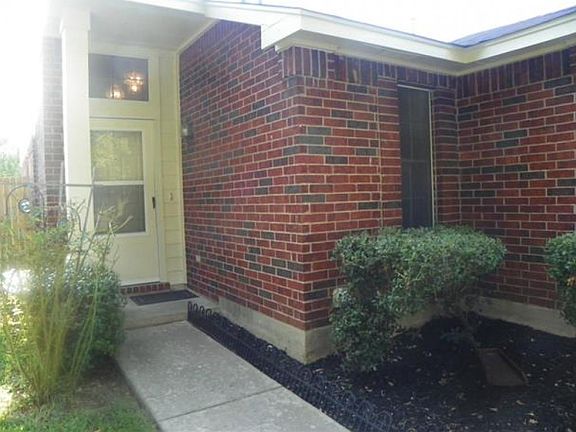 2nd image of 2694 Bradley Ln