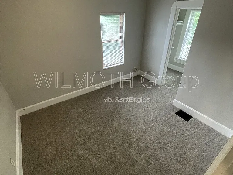 442 N Denny St — Photo 15