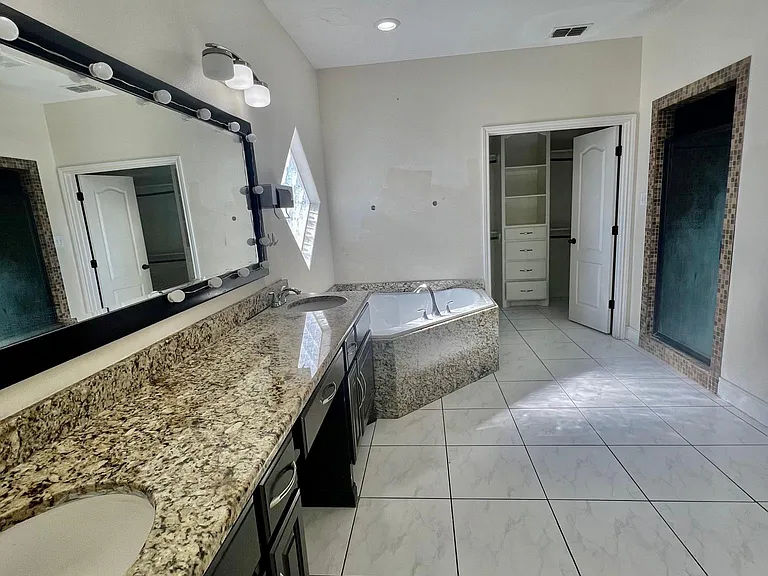 4141 Rayado Creek Dr — Photo 20