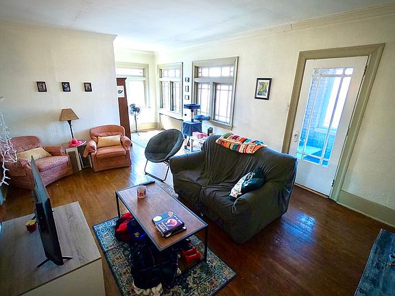 2nd image of 120 N Linden Ave APT 5