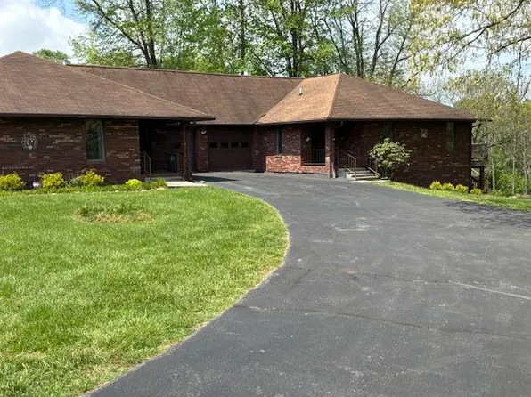 319 Bogey Dr, Abingdon, VA 24211