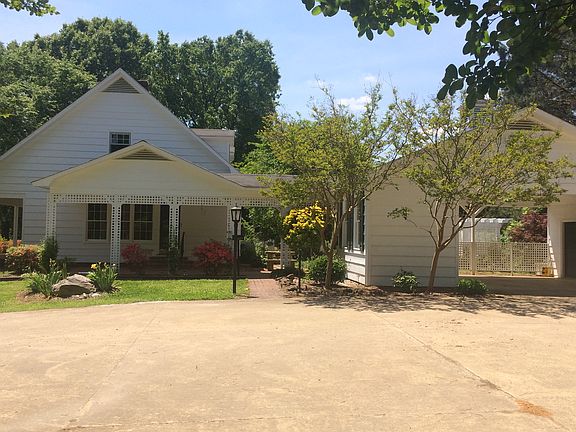 side view from drive way