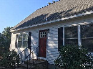 3 Evergreen Dr, Hudson, NH 03051