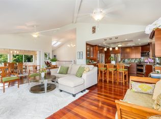 104 Prospect St, Honolulu, HI 96813