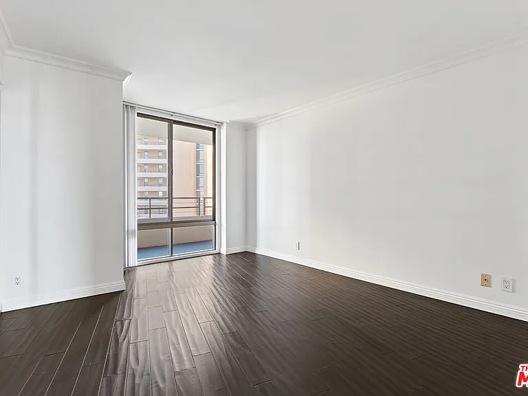 4316 Marina City Dr #531 — Photo 7