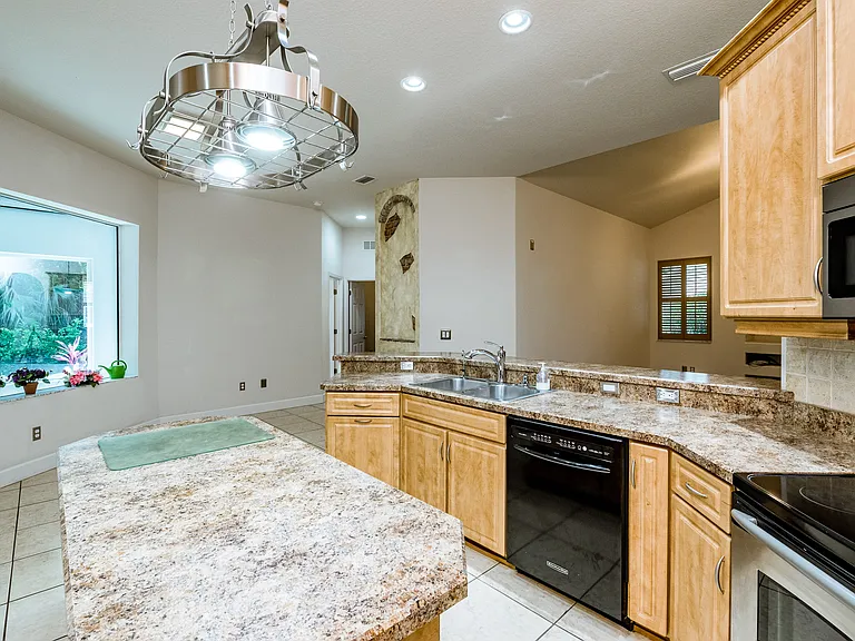 4 Archangel Cir — Photo 14