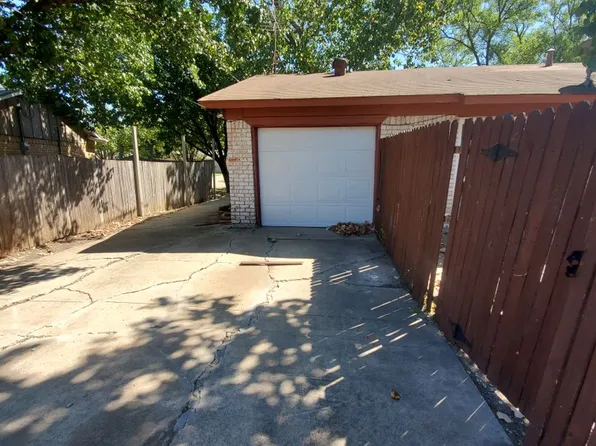 3025 Lambert Dr, Mesquite, TX 75150