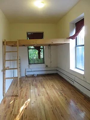 Rented by Space Real Estate | media 16