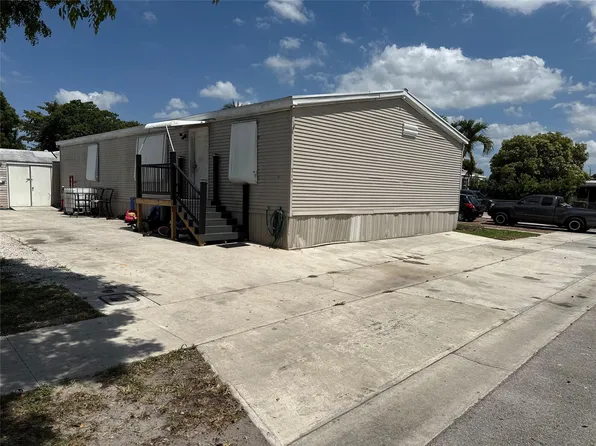 710 SW 134th Avenue, Davie, FL 33325