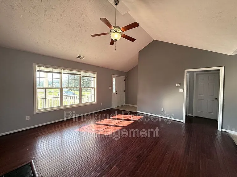641 Corsegan Rd — Photo 8