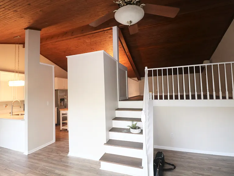 1005 Lakefront Dr — Photo 13