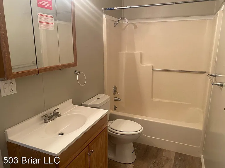 503 Briar Cir N — Photo 12