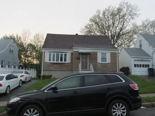 181 Hopper St, Hackensack, NJ 07601