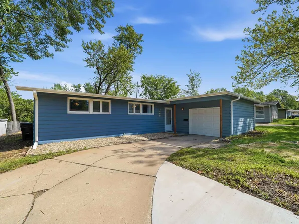 1400 SW Croix St, Topeka, KS 66611