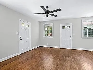 1409 Chelsea St — Photo 7