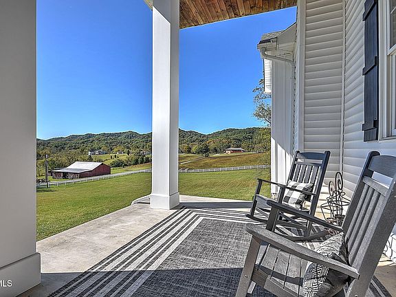 3rd image of 167 Gray Rd