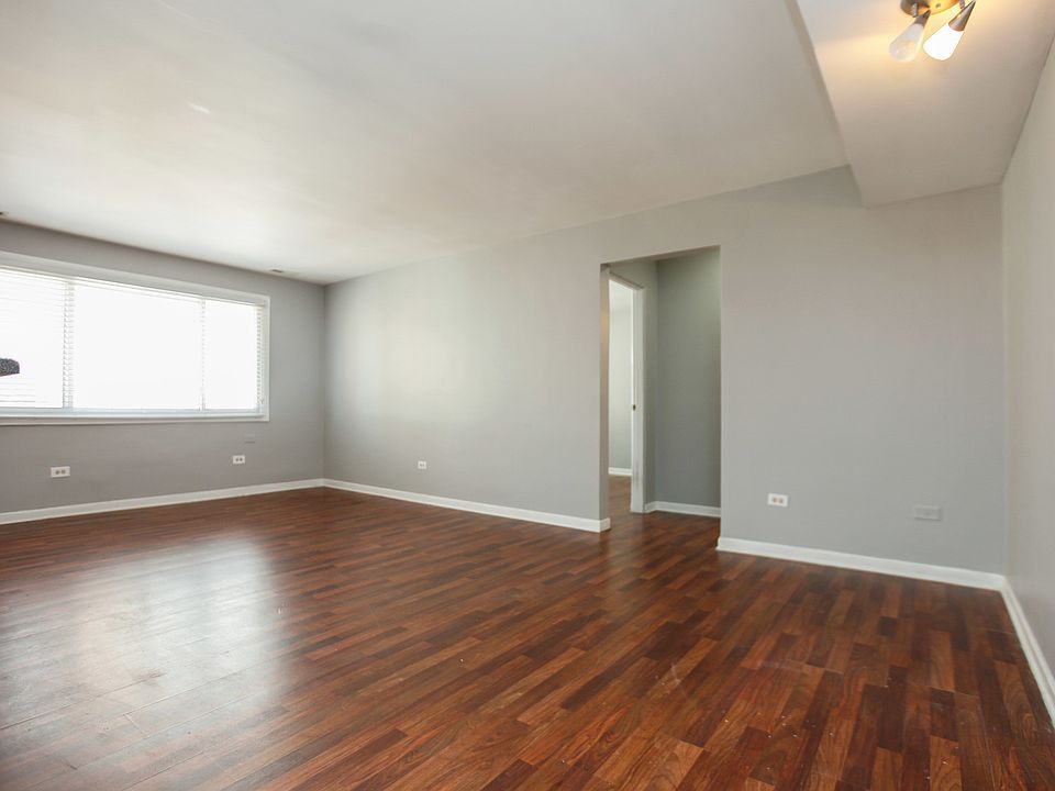 1st image of 7819 S South Shore Dr APT C4