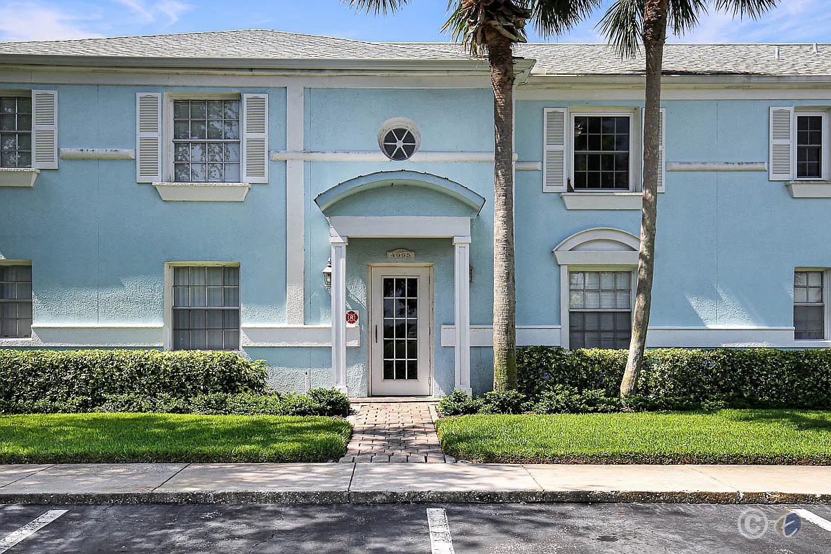 4995 Cobia Dr SE, Unit D — Photo 1