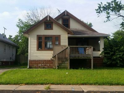 12120 Farringdon Ave, Cleveland, OH, 44105