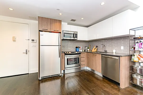 Rented by Halstead Real Estate | media 43