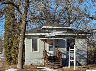616 State St S, Waseca, MN 56093