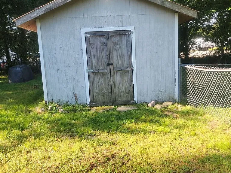 6228 Watkins Rd — Photo 21