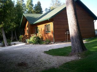440 Stoney Point Dr, Manistique, MI 49854