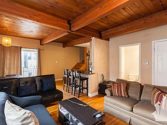 5th image of 1133 W Drummond Pl APT A3