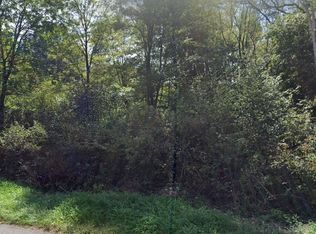 2960 Schotten Rd, Hubbard, OH 44425