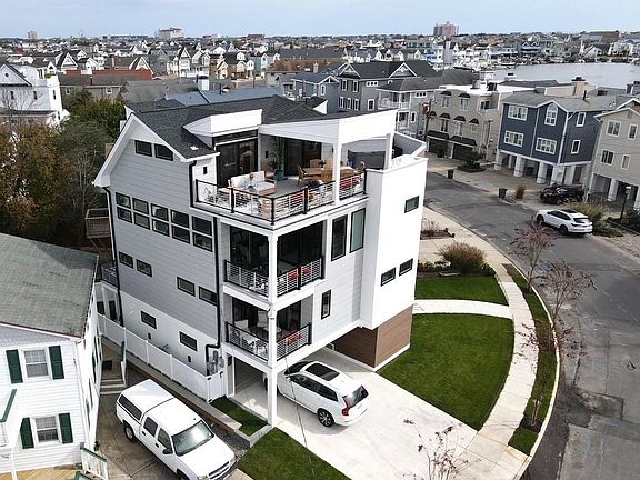 349 W 17th St, Ocean City, NJ 08226 | MLS #582468 | Zillow