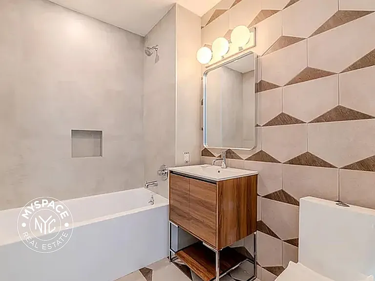 2831 Church Ave #3M — Photo 3