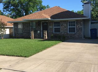 624 W Crawford St, Denison, TX 75020