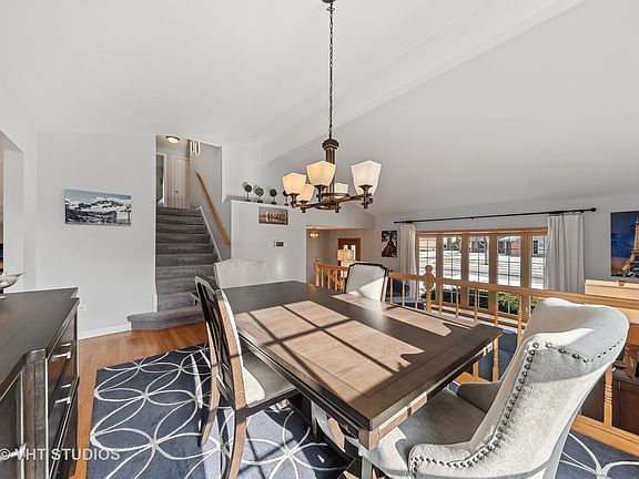 3rd image of 2814 N Dryden Pl