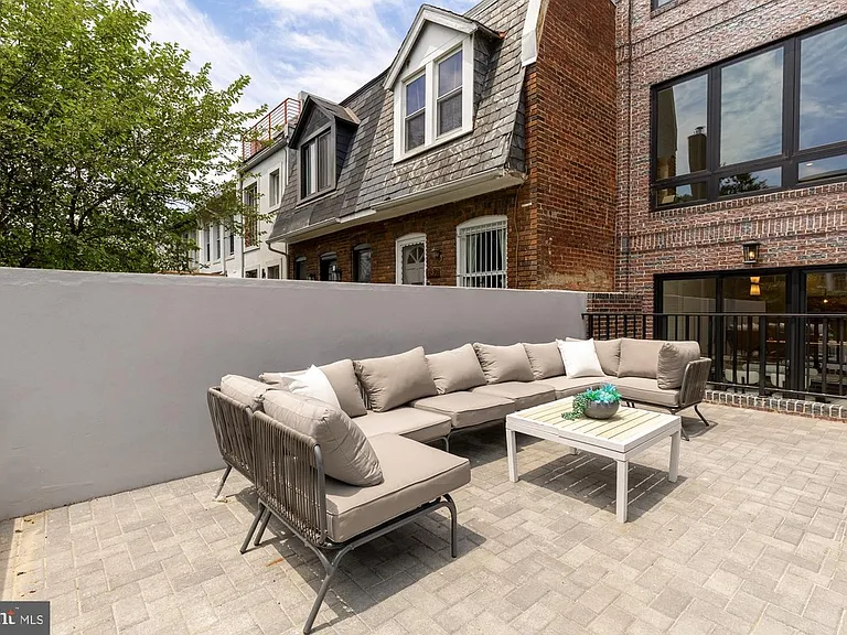 733 Euclid St NW #101 — Photo 28