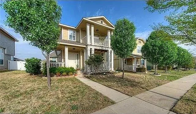 1716 Lost Maples Loop — Photo 1
