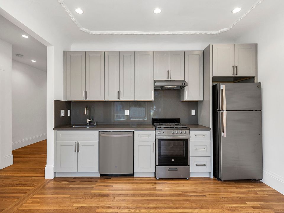 1st image of 2955 Van Ness Ave APT 11