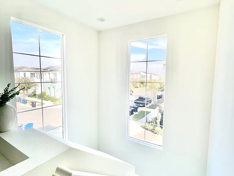 2422 Encanto Pass — Photo 16