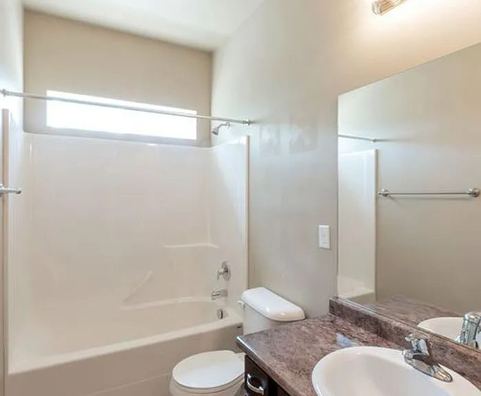 1848 W Woodview Dr — Photo 21