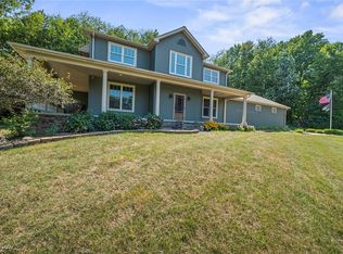 115 Concord Dr, East Palestine, OH 44413