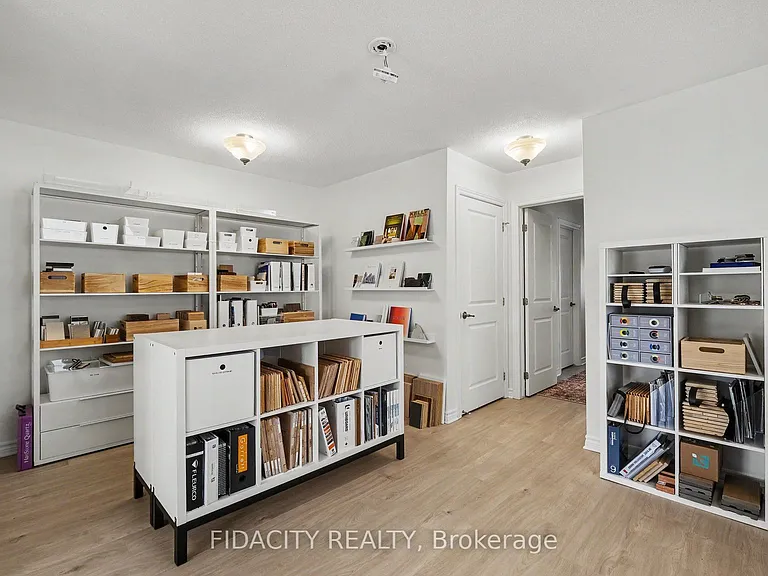 312 Lipizzaner St — Photo 15