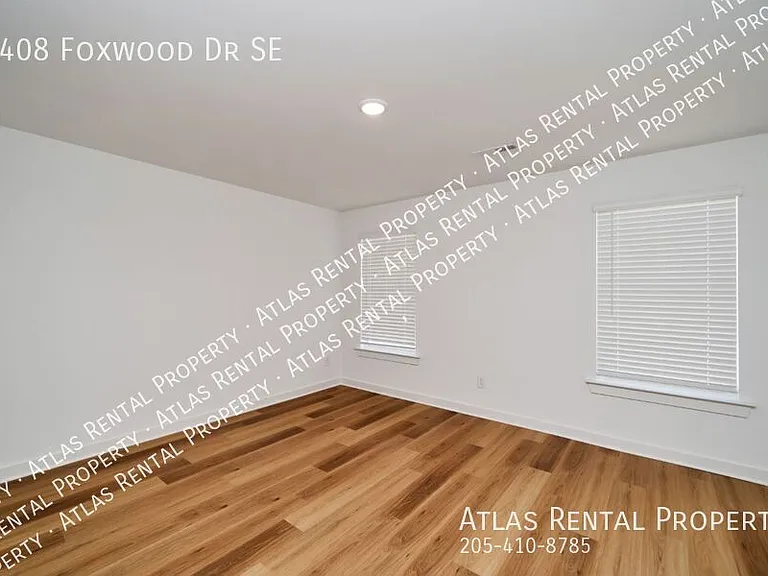 4408 Foxwood Dr — Photo 6
