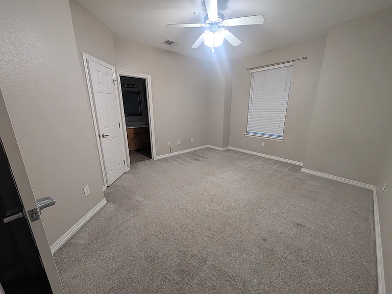 305 Holleman Dr E #1304 — Photo 12