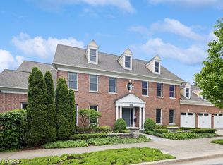 151 S Kenmore Ave, Elmhurst, IL 60126