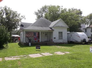 907 Wisconsin St, Neodesha, KS 66757