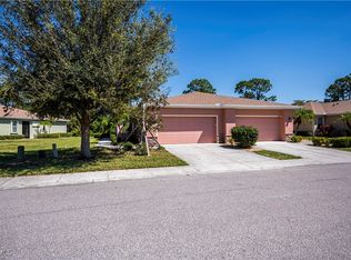 20569 Chestnut Ridge Dr, North Fort Myers, FL 33917