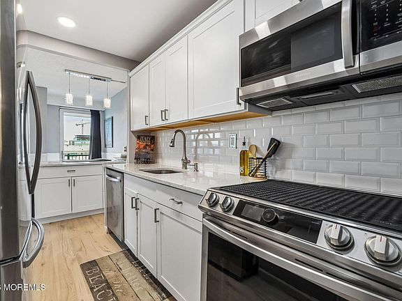 3rd image of 480 Ocean Avenue N #3A