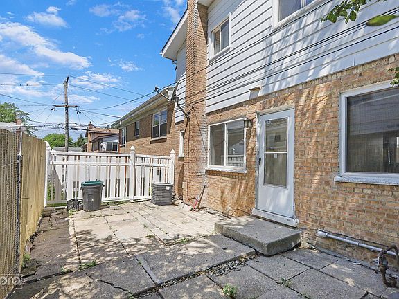 5th image of 9008 N Clifton Ave #0
